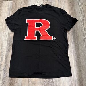 Rutgers University college tshirt black and red size medium
